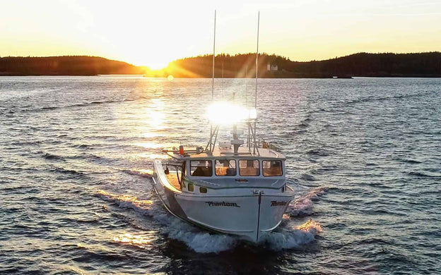 High Pressure Sodium vs LED for Boats:  Why are you holding onto the past ?