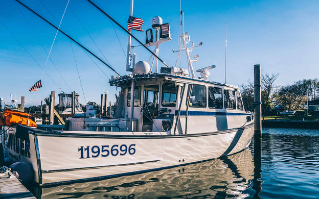 A Guide to Running AC vs. DC Power on Your Boat